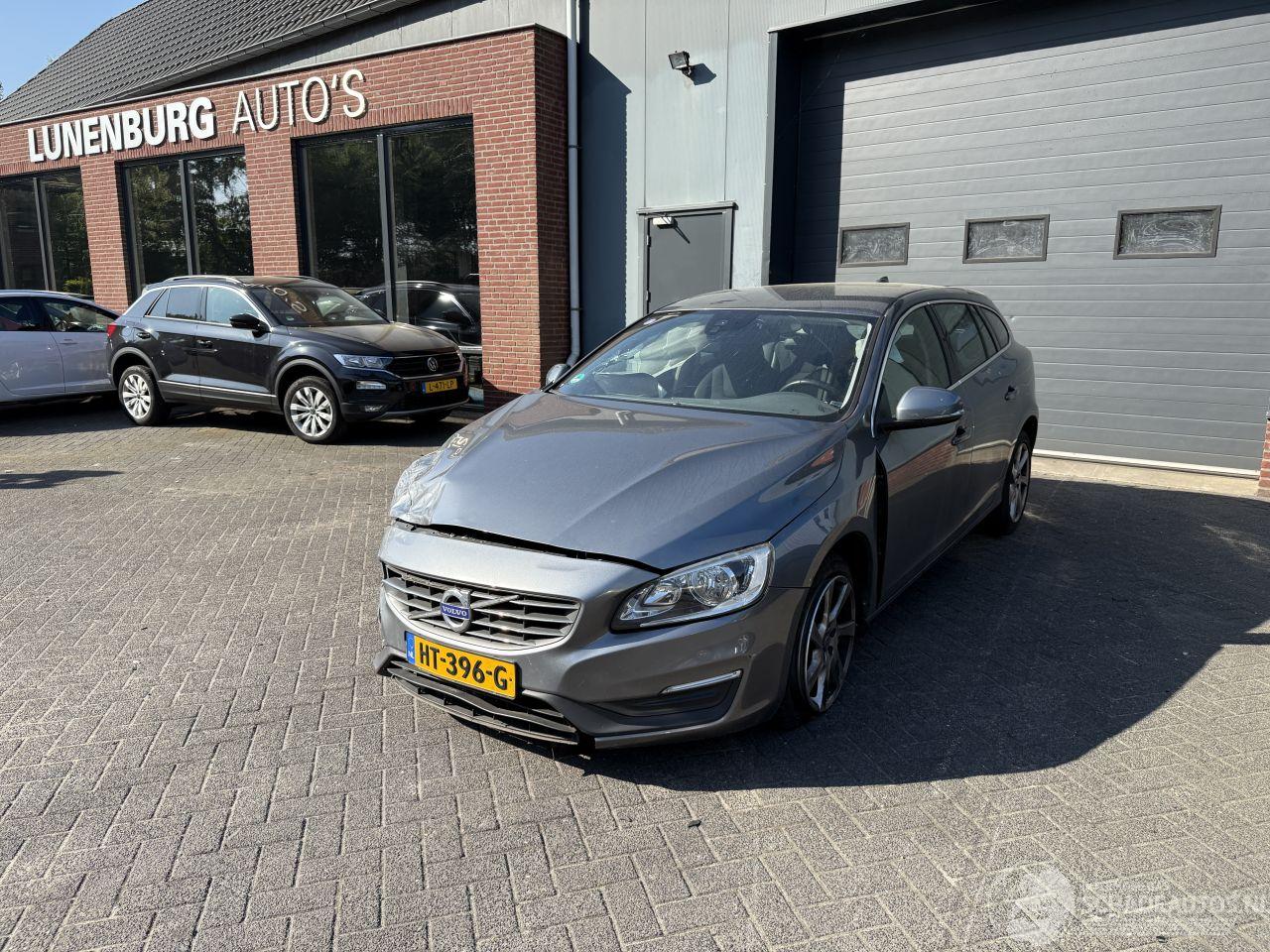 Volvo V-60 1.5 T3 Momentum  AUTOMAAT Stationwagen 5-dr.