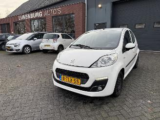 uszkodzony samochody osobowe Peugeot 107 1.0 Active  AIRCO Hatchback 5-dr. 2014/3