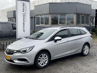 uszkodzony Opel Astra SPORTS TOURER 1.4 Business Executive