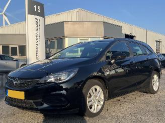 Damaged car Opel Astra Sports Tourer 1.2 Edition 2022/2