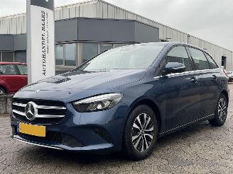 uszkodzony samochody osobowe Mercedes B-klasse 200 Solution Plus AUTOMAAT 2019/8