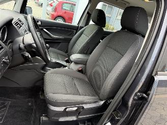 Ford C-Max 1.8-16V Titanium Flexifuel picture 10