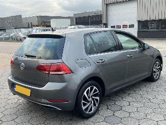 Volkswagen Golf 1.0 TSI Trendline picture 4