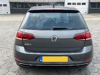 Volkswagen Golf 1.0 TSI Trendline picture 5