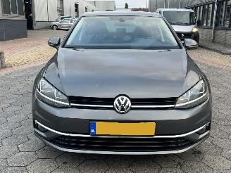 Volkswagen Golf 1.0 TSI Trendline picture 2