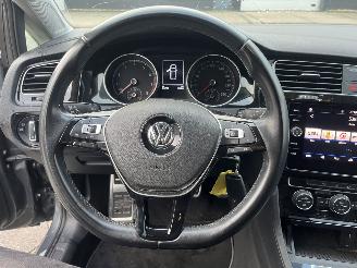 Volkswagen Golf 1.0 TSI Trendline picture 15