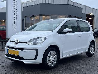 Schadeauto Volkswagen Up! 1.0 2021/8