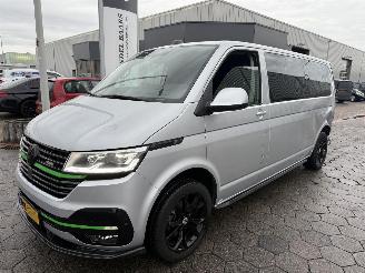 damaged commercial vehicles Volkswagen Transporter Bulli 2.0 TDI L2H3 150 pk 2.0 L 2020/5