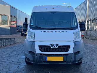 Peugeot Boxer 335 2.2 HDI L2H2 picture 2