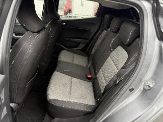 Renault Clio TCe 90 Evolution picture 11