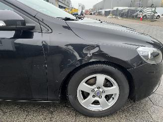 Volvo V-40 1.6 D2 Summum picture 8