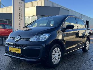 Schadeauto Volkswagen Up! 1.0 BMT move up! 2019/1