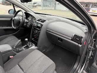 Peugeot 407 1.8 SR picture 13