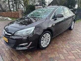 škoda osobní automobily Opel Astra 1.4 Turbo Design Ed. 103 Kw 2013/4