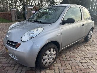 skadebil auto Nissan Micra 1.2 Tekna 2003/9