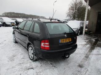 Skoda Fabia Combi 1.4-16V Spirit picture 5