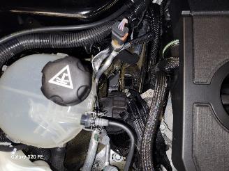 Peugeot 2008 Hybrid 1.2 100-KW Automaat Style picture 11