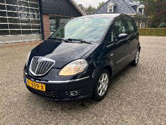 Damaged car Lancia Musa 1.4 Oro Automaat 2009/5