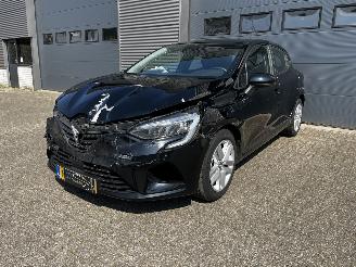 Coche accidentado Renault Clio 1.0 TCe CLIMA / CRUISE / NAVI 2022/2