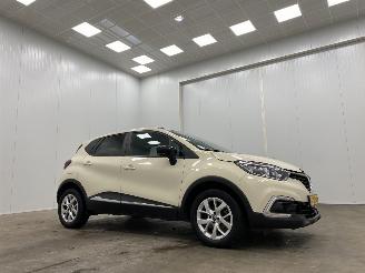schade Renault Captur 0.9 TCe Limited Navi Airco