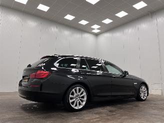 BMW 5-serie Touring 520d Autom. High Executive Navi Clima picture 2