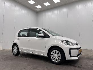 Schadeauto Volkswagen Up! 1.0 BMT move up! 5-drs Airco 2018/10