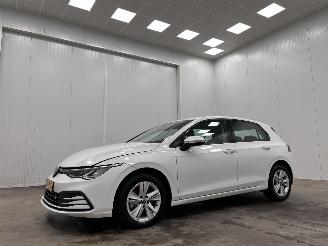 Schadeauto Volkswagen Golf 1.0 TSI Life 5-drs Navi Clima 2023/6