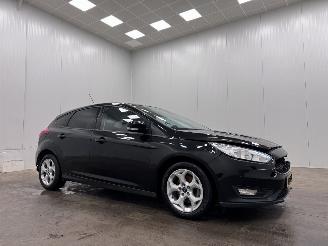 Avarii autoturisme Ford Focus 1.0i 5-drs Navi Clima 2015/4