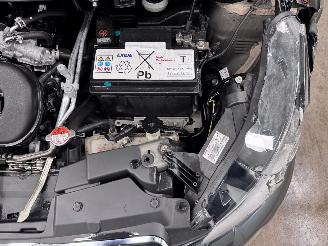 Peugeot 108 1.0 e-VTi Allure 5-drs Clima picture 16