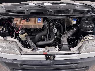 Peugeot Boxer Turbo D Buscamper picture 17
