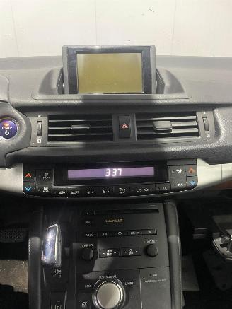 Lexus Ct 200H 1.8 16V Hatchback  Elektrisch Benzine 1.798cc 73kW (99pk) FWD picture 7