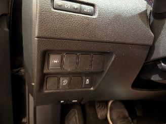 Nissan Qashqai 1.2 Tekna picture 25