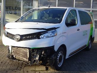 Coche accidentado Toyota ProAce Verso 100kw Electric, 9 persoons, Airco, Navi, Cruise 2023/1
