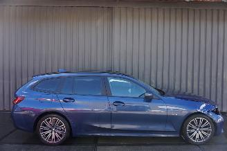 Voiture accidenté BMW 3-serie 320e 120kW Business Edition Plus 2021/11