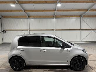 Schadeauto Volkswagen Up! 1.0 44kW High BlueMotion Airco 2016/1