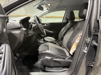 Opel Grandland X 1.2Turbo 96kW Business Elegance picture 23