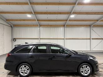 Schadeauto Kia Ceed 1.6CRDi 85kW Clima Camera Dynamicline 2019/7