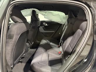 Polestar 2 63kWh Standard Range 165kW Single Motor picture 29