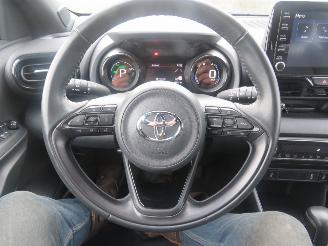 Toyota Yaris 1..5 Hybrid Automaat  30.000km Camera Navigatie lederenstoelen 2022-12 picture 23