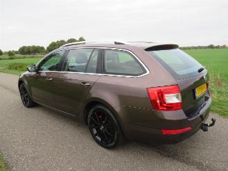 škoda osobní automobily Skoda Octavia 1.2 TSi Greentech Elegance Navigatie Camera 2014  [ topstaat Euro 6 2014/5