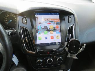 Ford Focus 1.0 101 pk Eco Boost  5drs Navigatie Airco  2013 picture 19