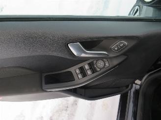 Ford Fiesta 1.0 130pk Hybride 21.000km Benzine/ Elektrisch Camera Navigatie Stoelverwarmd en stuur picture 14