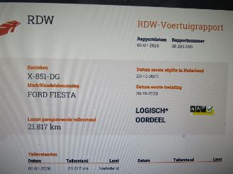 Ford Fiesta 1.0 130pk Hybride 21.000km Benzine/ Elektrisch Camera Navigatie Stoelverwarmd en stuur picture 11