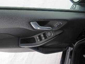 Ford Fiesta 1.0 130pk Hybride 21.000km Benzine/ Elektrisch Camera Navigatie Stoelverwarmd en stuur picture 31