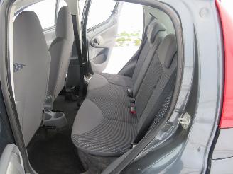 Peugeot 107 1.0 12v  89.000km  100% Orgineel 5drs Airco  [ nieuwstaat  2009 picture 22