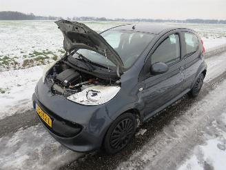 Peugeot 107 1.0 12v  89.000km  100% Orgineel 5drs Airco  [ nieuwstaat  2009 picture 21