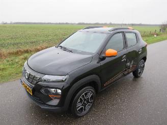 Dacia Spring Comfort plus 5drs Automaat  Elektrische 21.000km nap Camera Leer Navigaie 2023 nieuwstaat picture 18