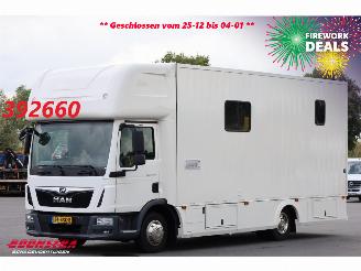 damaged trucks MAN TGL 8.190 Robrise Horsetruck + Camper Camera 61.047 KM! 2019/3
