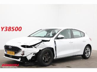 schade Ford Focus 1.0 EcoBoost Hybrid Trend Navi Airco Cruise PDC 39.030 km!