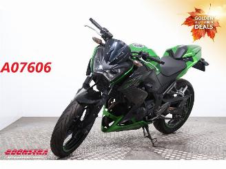 Schade motor Kawasaki  Z 300 ABS 2016/3